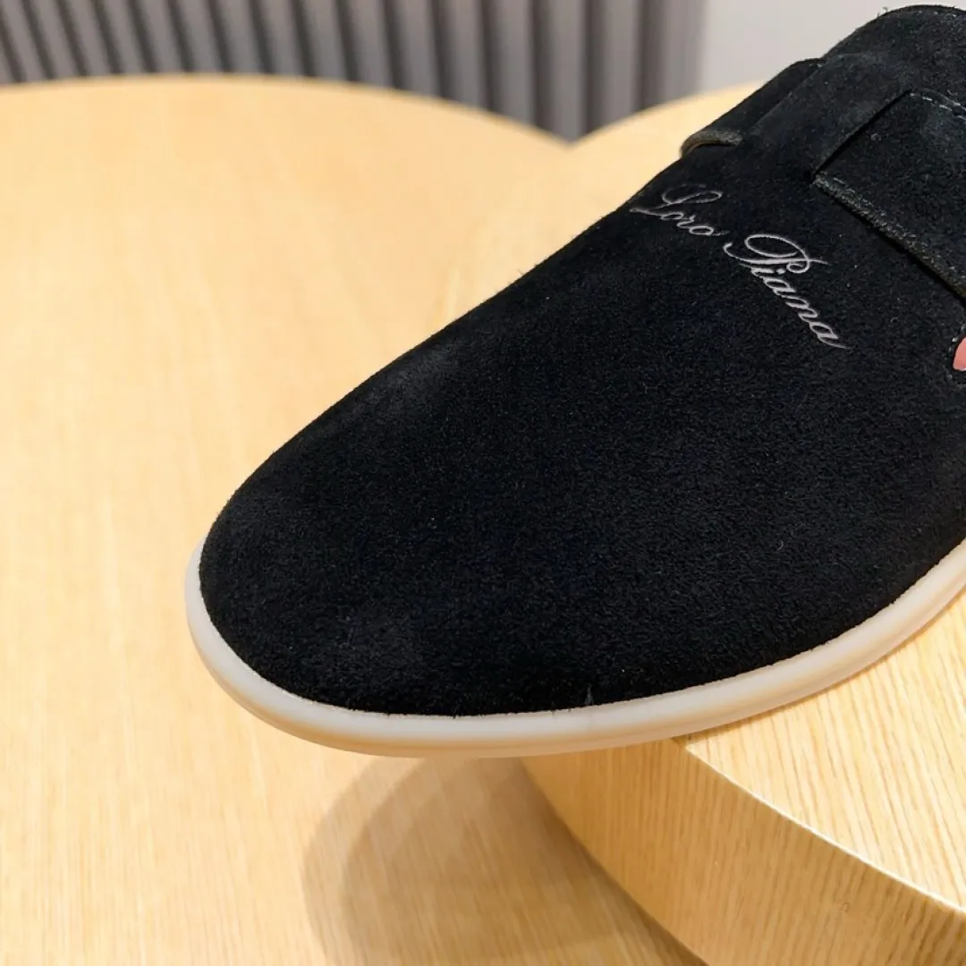 Factory price 420💰[loro piana] 2025 new moccasins, popular casual sneakers for street men. The shoes are made of first-layer suede leather uppers with rubber soles. They are classic. The complex craftsmanship and meticulous structure make the shoes light and soft, allowing you to walk comfortably and freely. Perfect for summer wear. Yardage: 38-45.